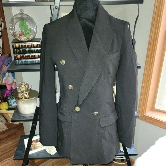 Elie Tahari Jackets & Blazers - Elie Tahari Black and Gold Blazer with Peaked Lapels